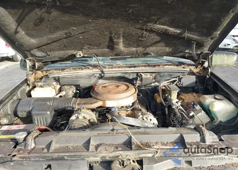 1994 Chevrolet Suburban K2500 из США, поврежденный, VIN 1GNGK26N4RJ421726